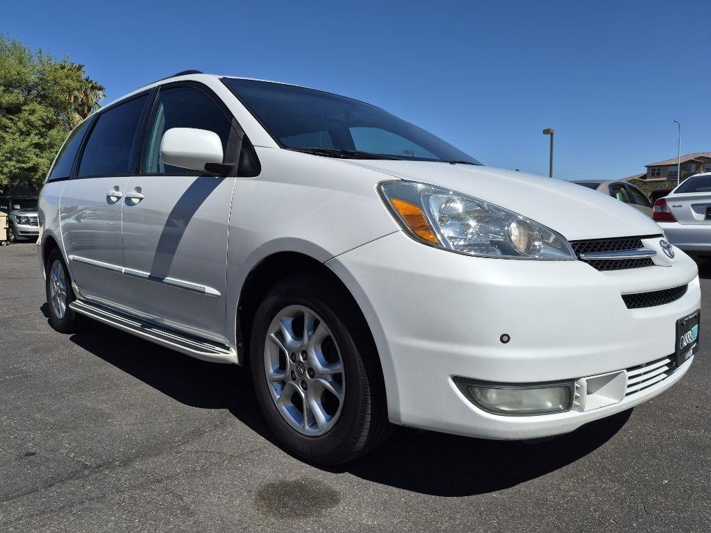 Toyota Sienna  2005