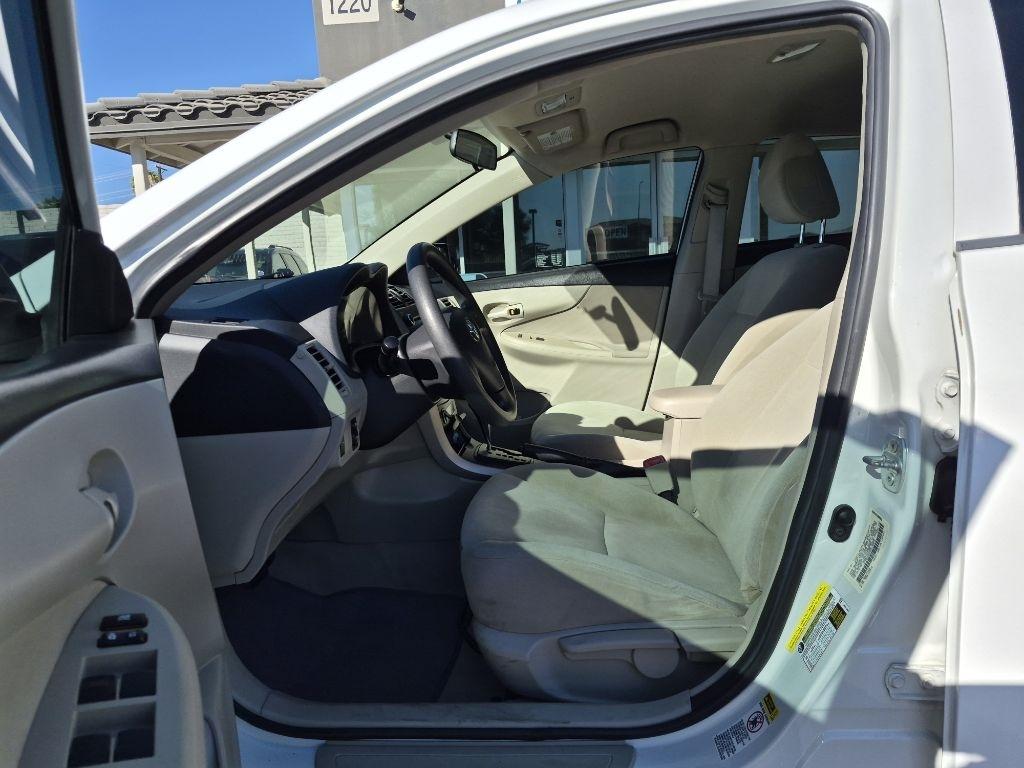 Toyota Corolla  2013