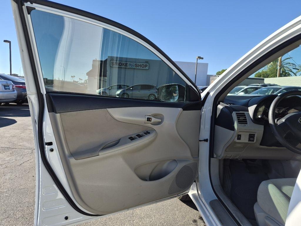 Toyota Corolla  2013