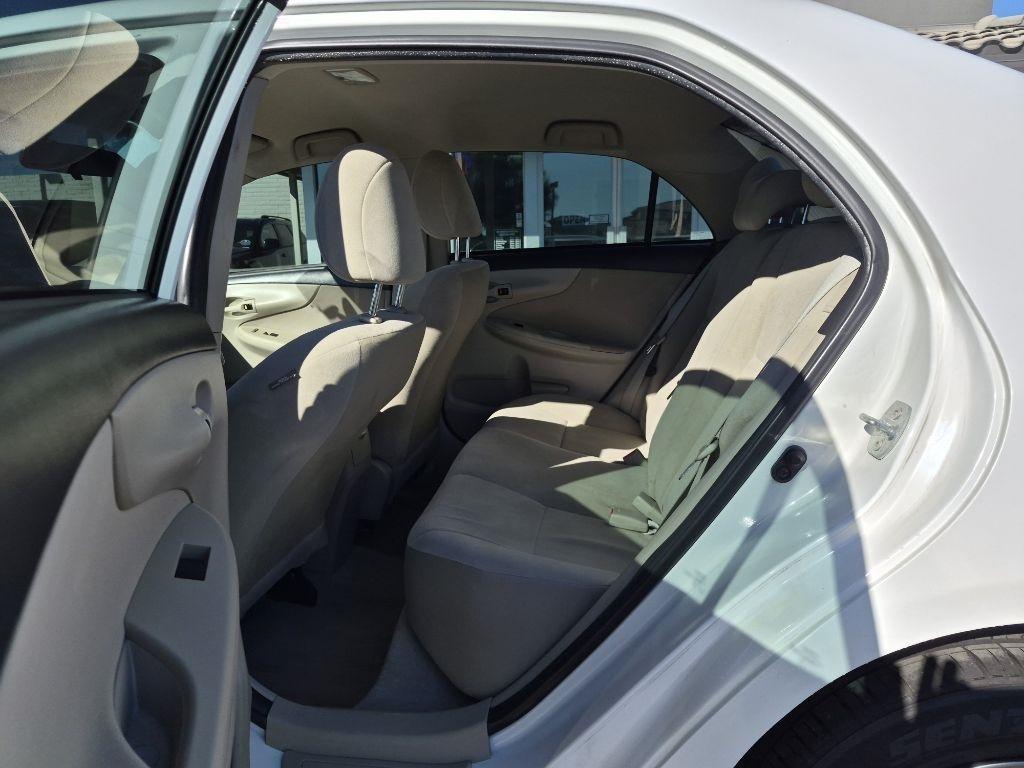 Toyota Corolla  2013