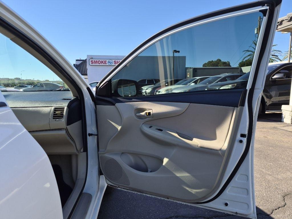 Toyota Corolla  2013