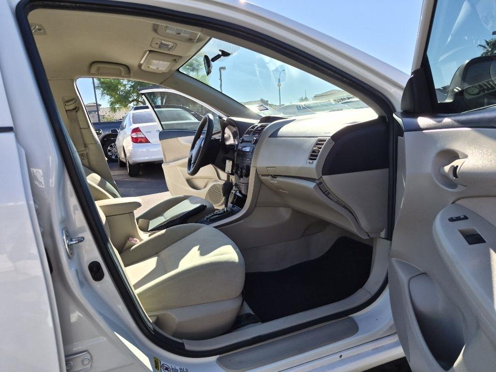 Toyota Corolla  2013
