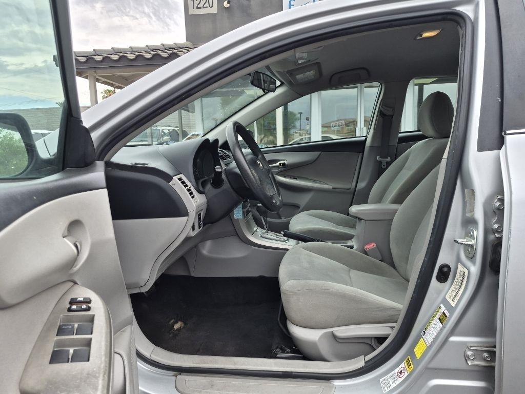 Toyota Corolla  2013