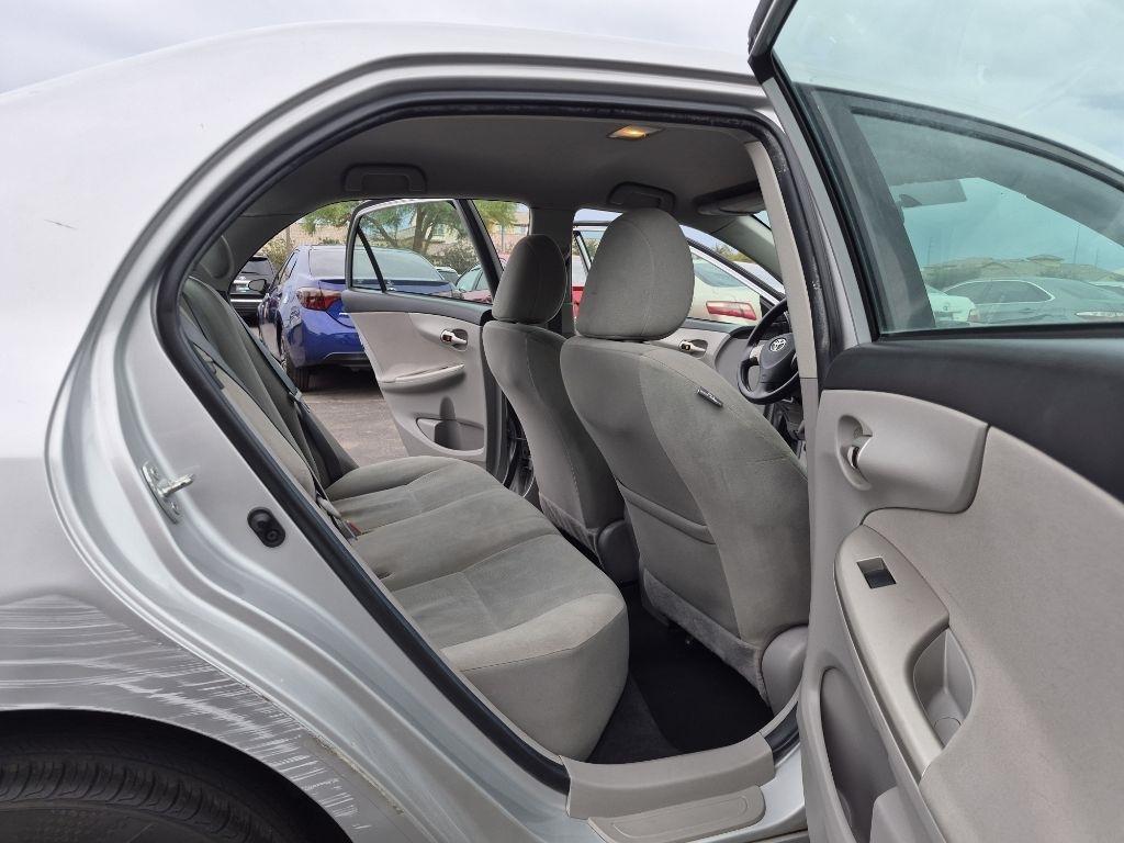 Toyota Corolla  2013