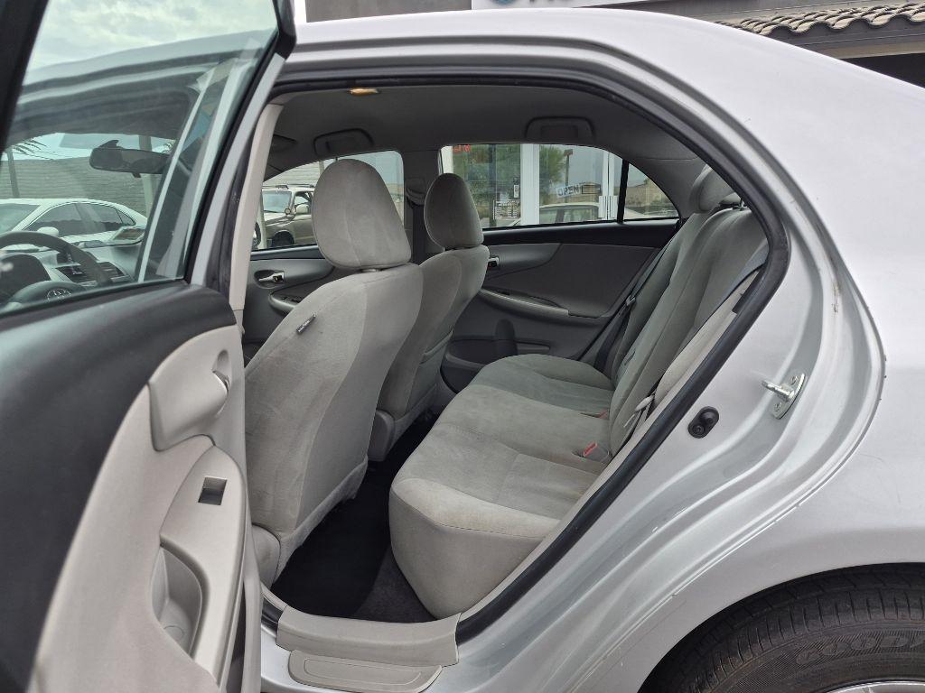 Toyota Corolla  2013