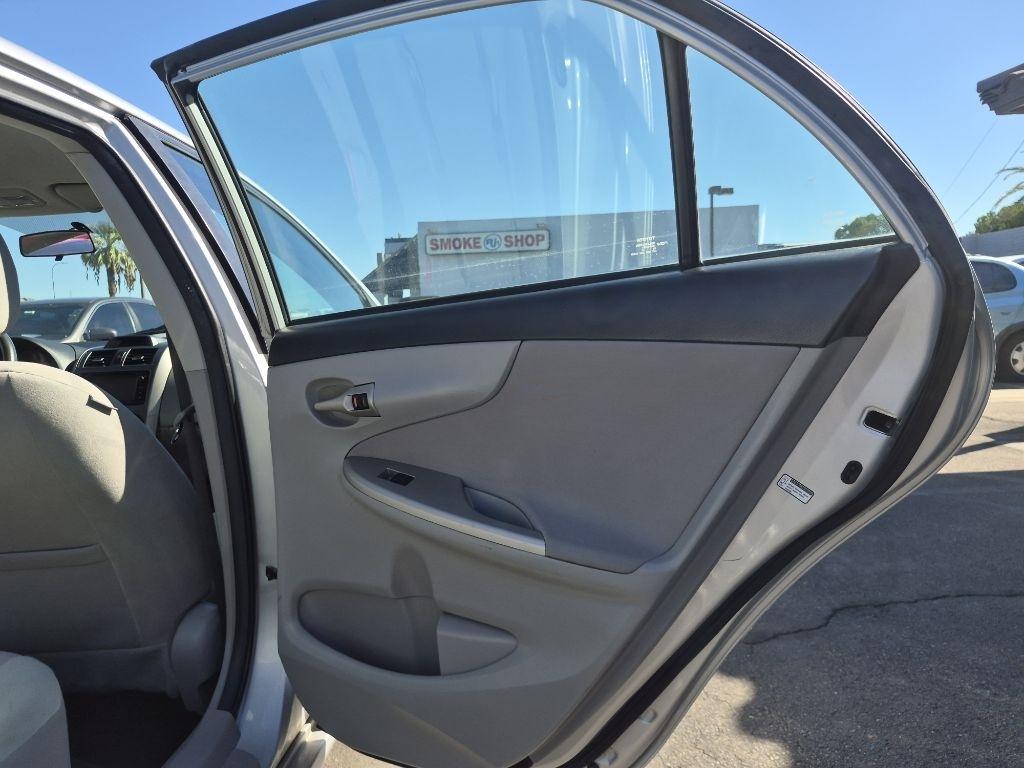 Toyota Corolla  2013