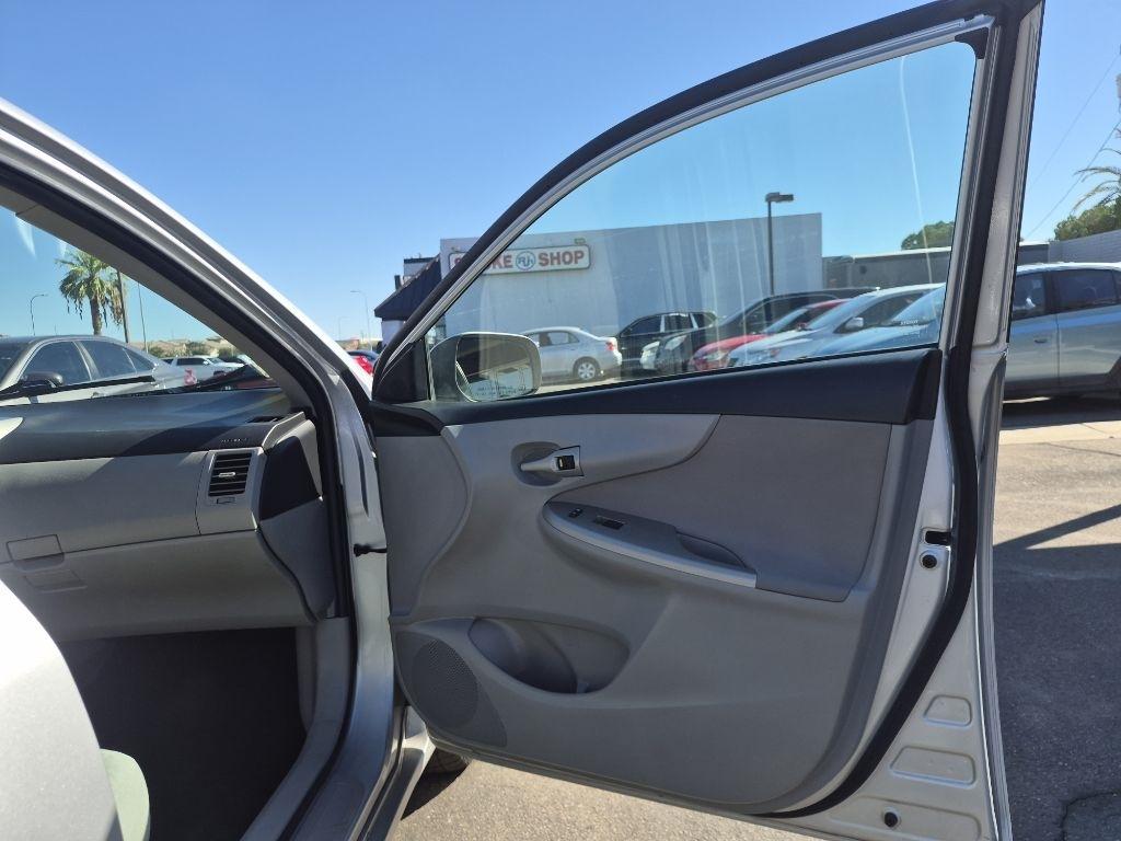 Toyota Corolla  2013