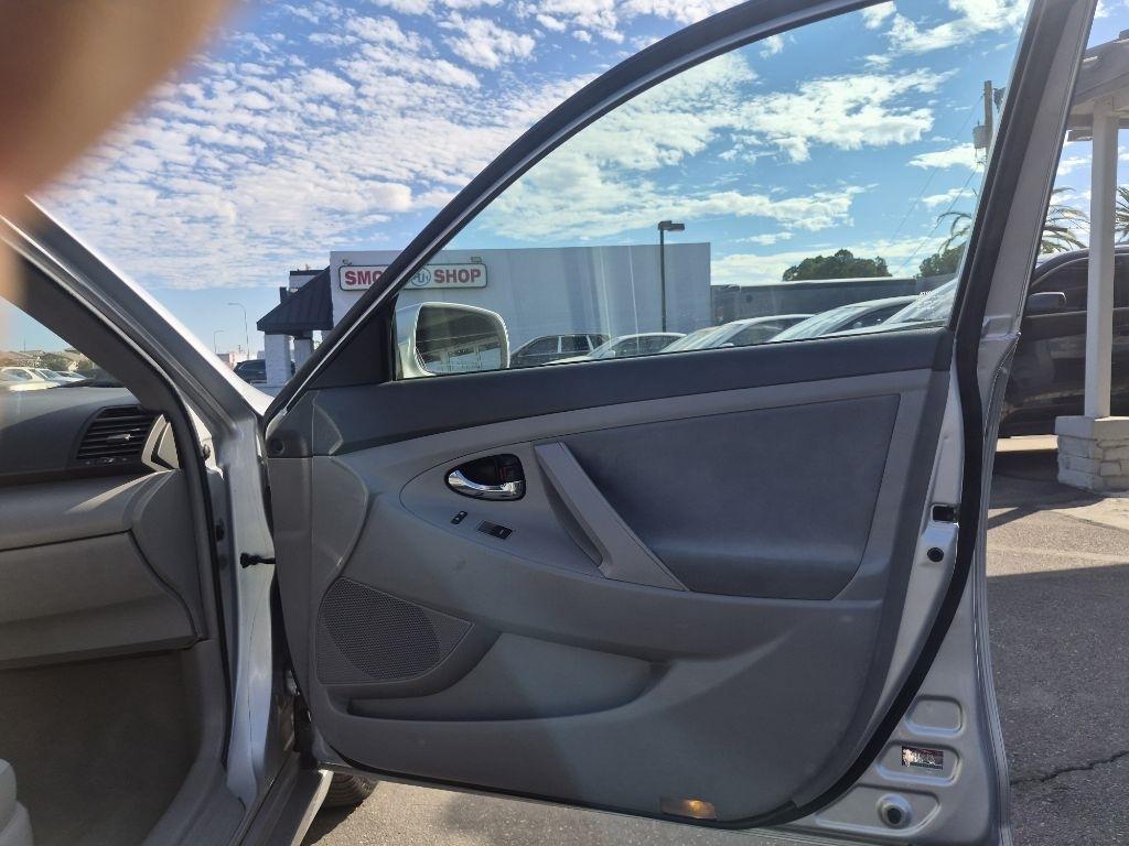 Toyota Camry  2011