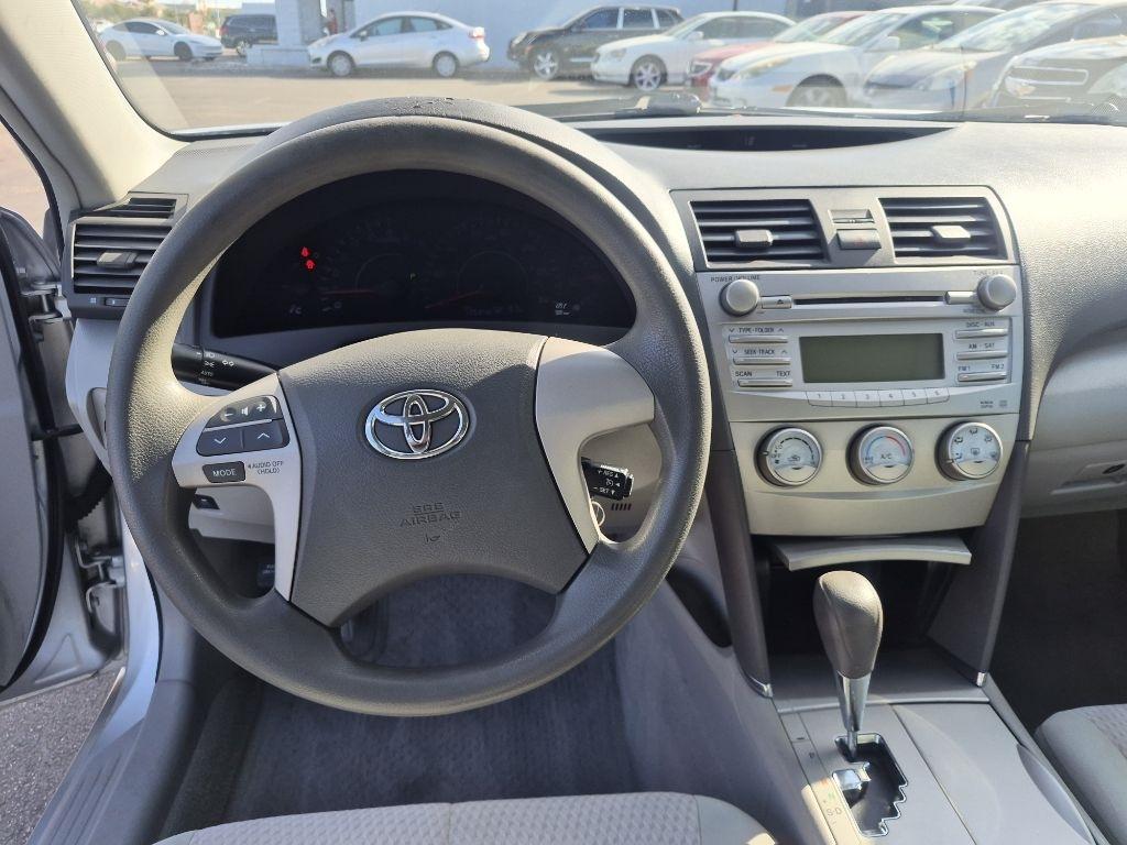 Toyota Camry  2011