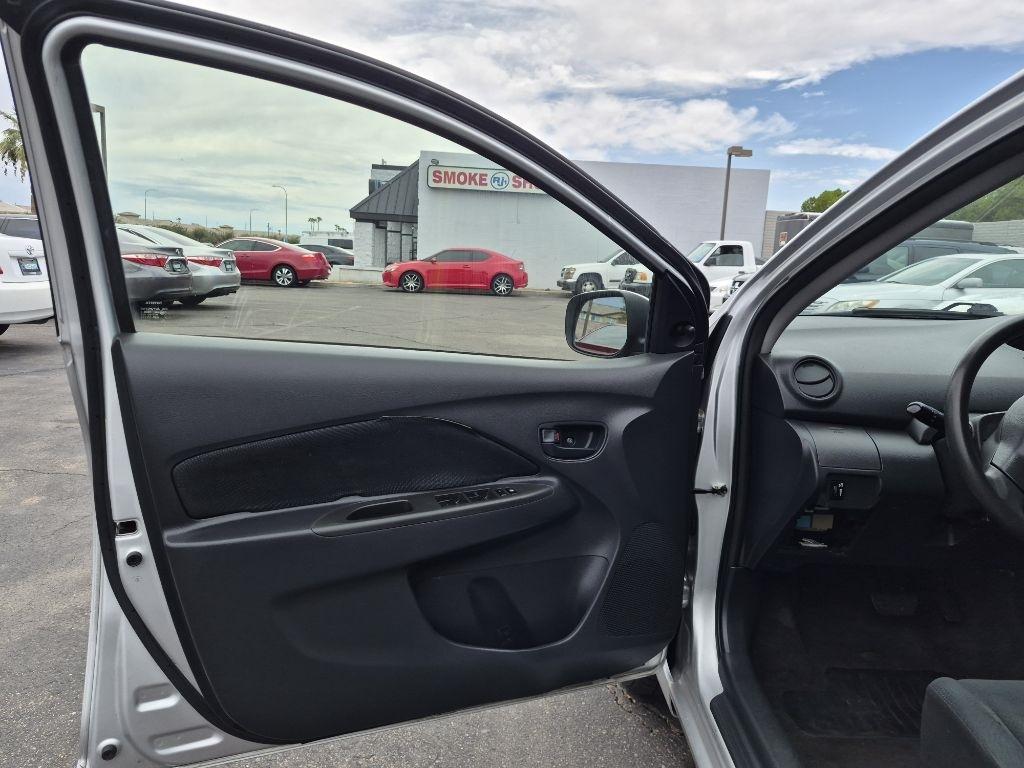 Toyota Yaris  2012