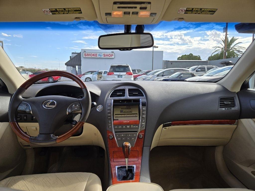 Lexus ES 350  2011