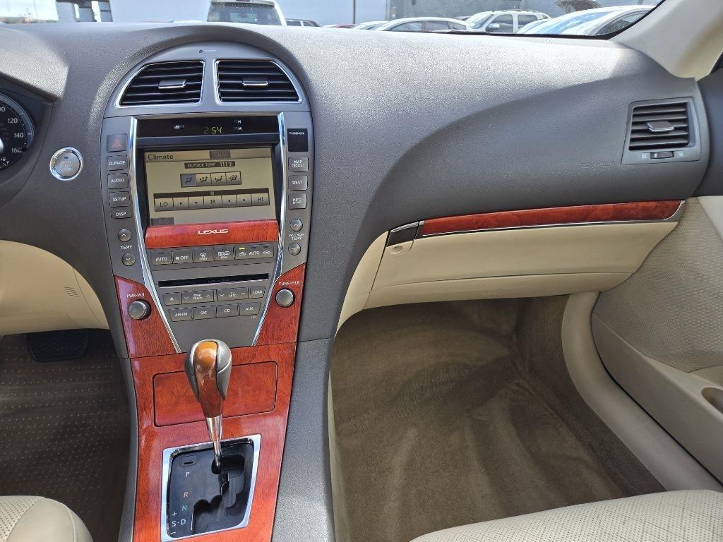 Lexus ES 350  2011