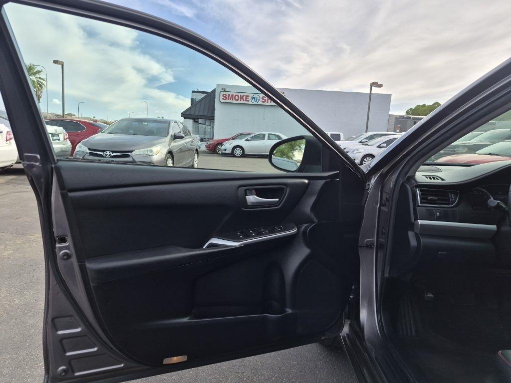 Toyota Camry  2015