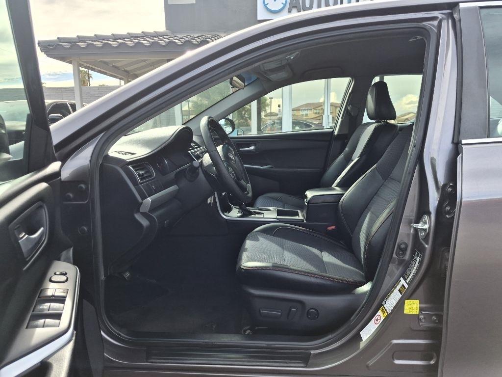 Toyota Camry  2015