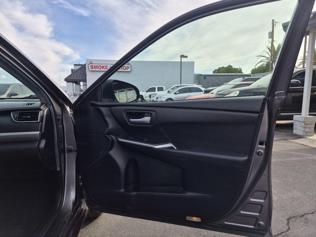 Toyota Camry  2015