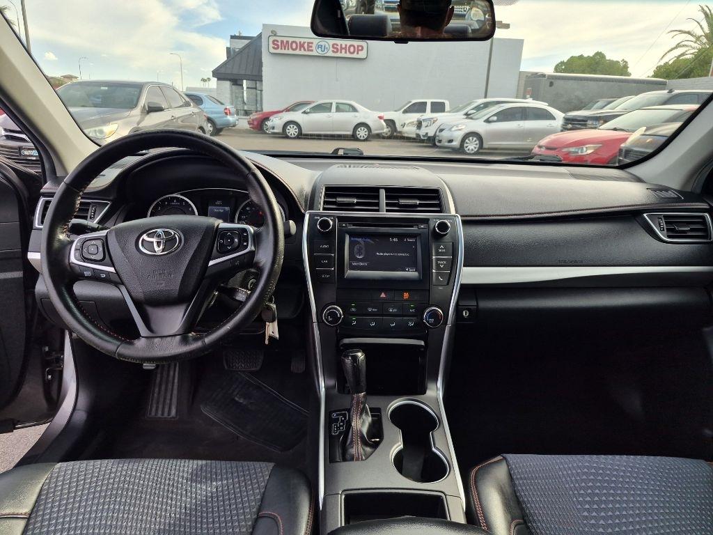 Toyota Camry  2015