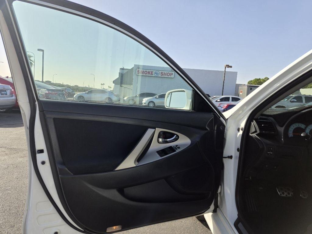 Toyota Camry  2010