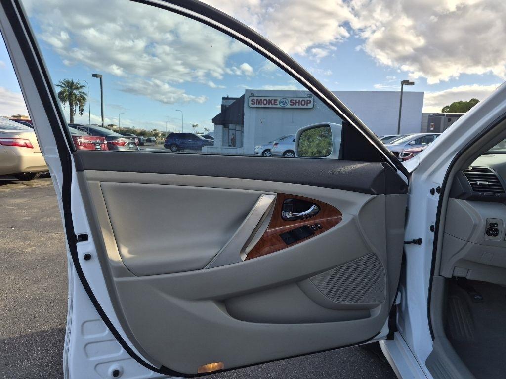 Toyota Camry  2008