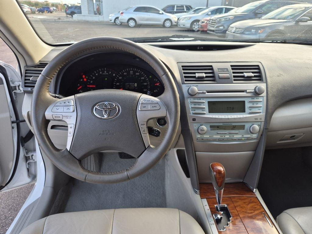 Toyota Camry  2008