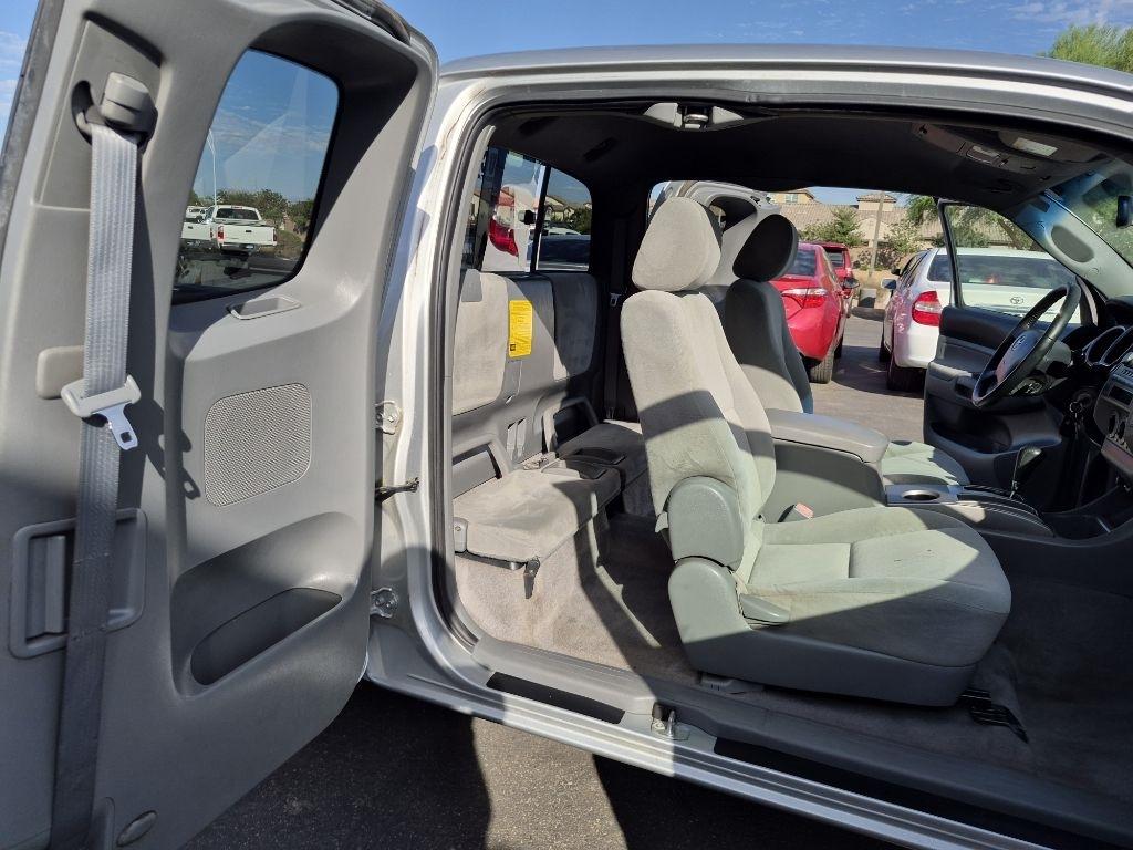 Toyota Tacoma  2005