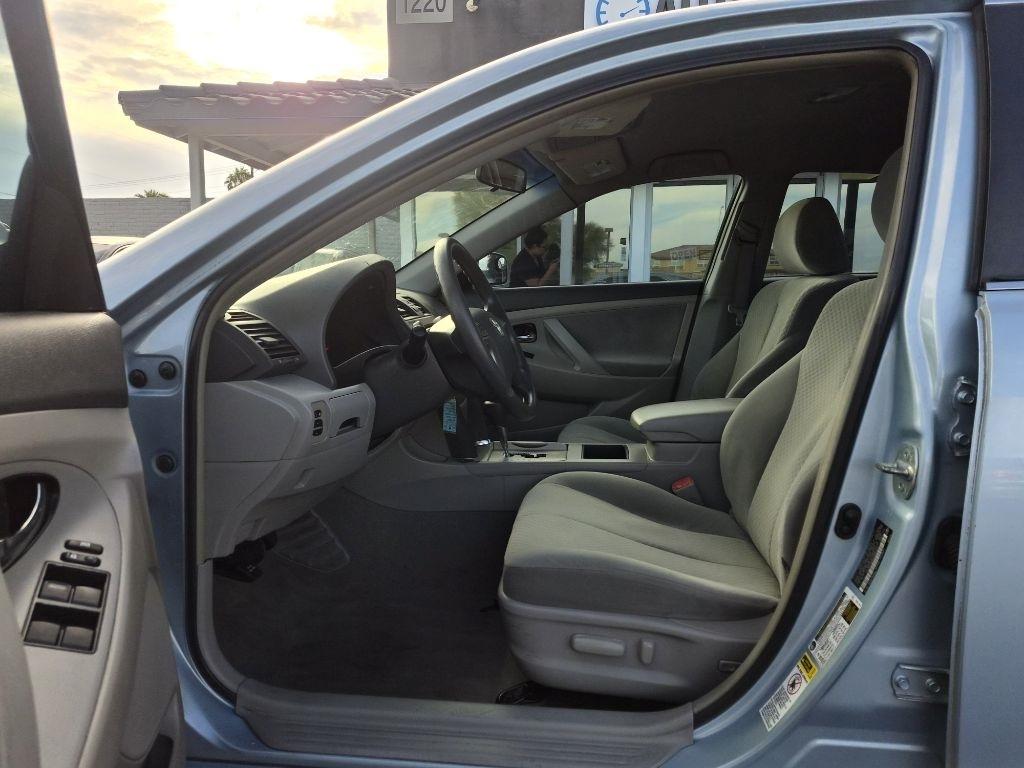 Toyota Camry  2009