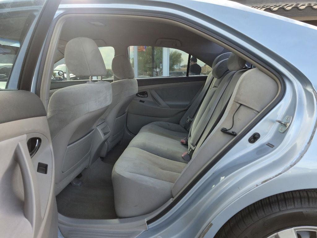 Toyota Camry  2009