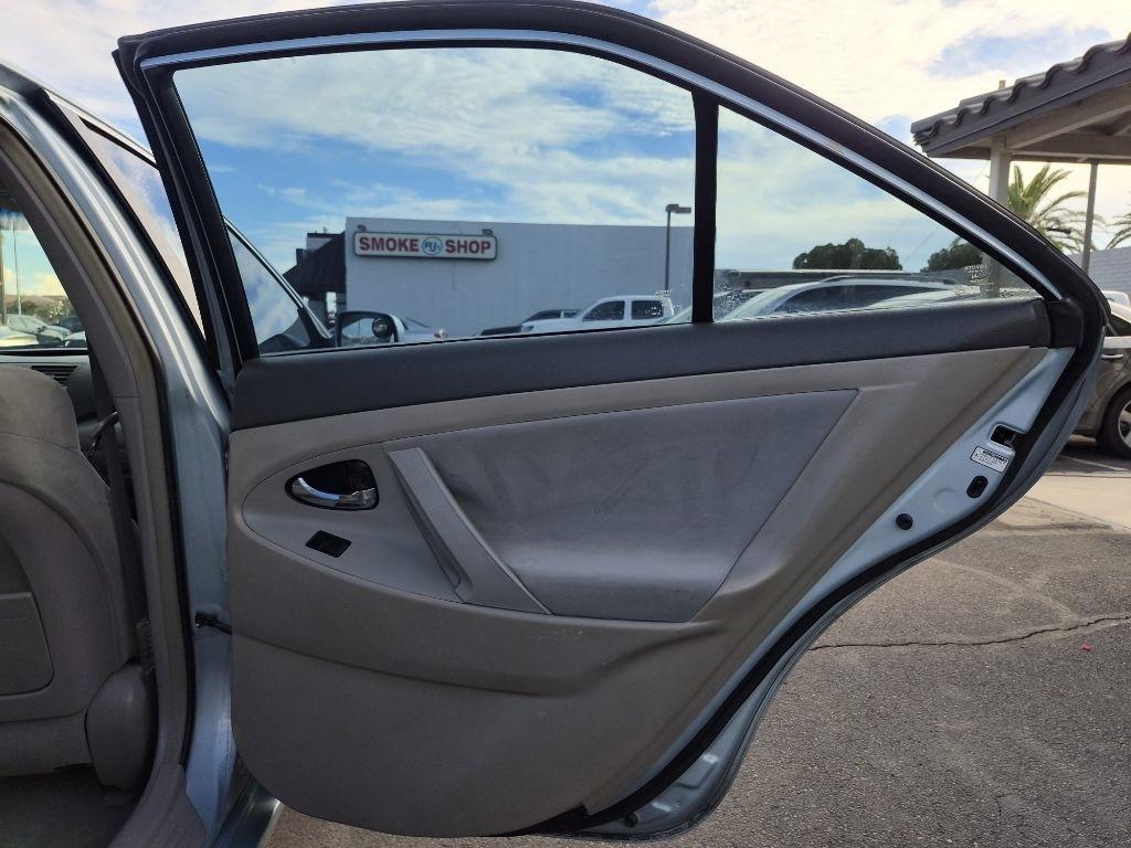 Toyota Camry  2009