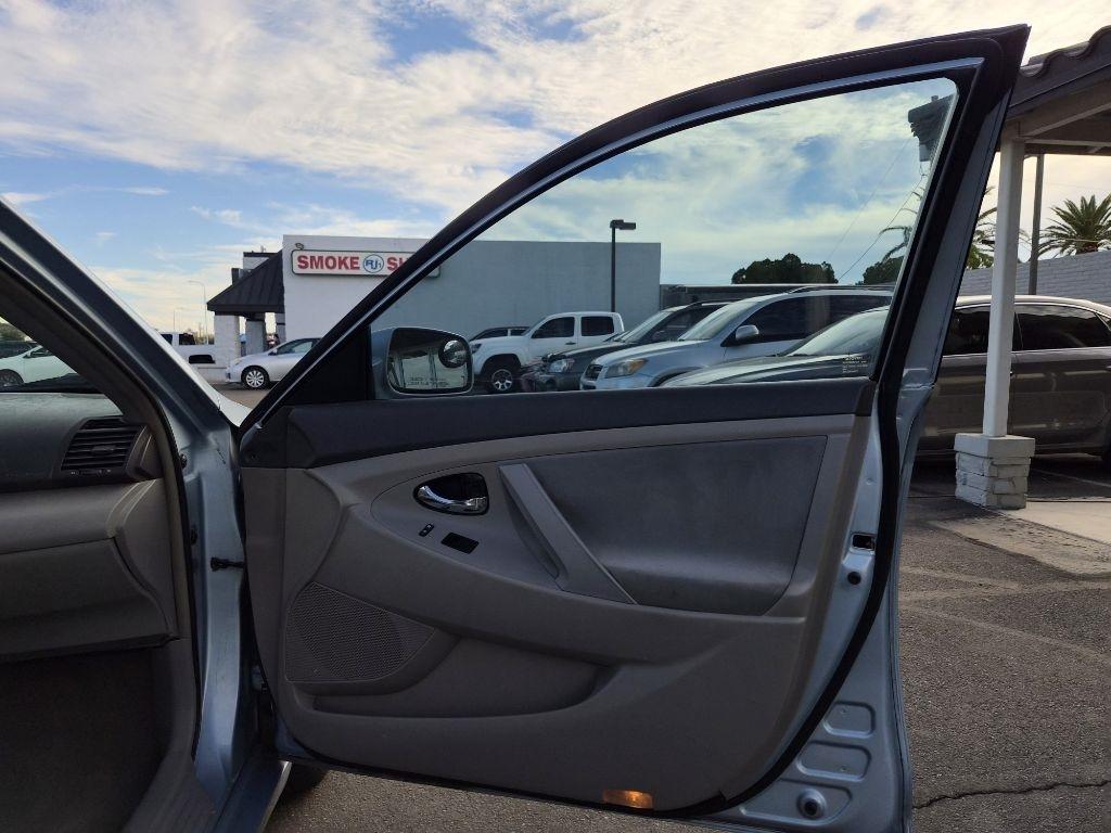 Toyota Camry  2009