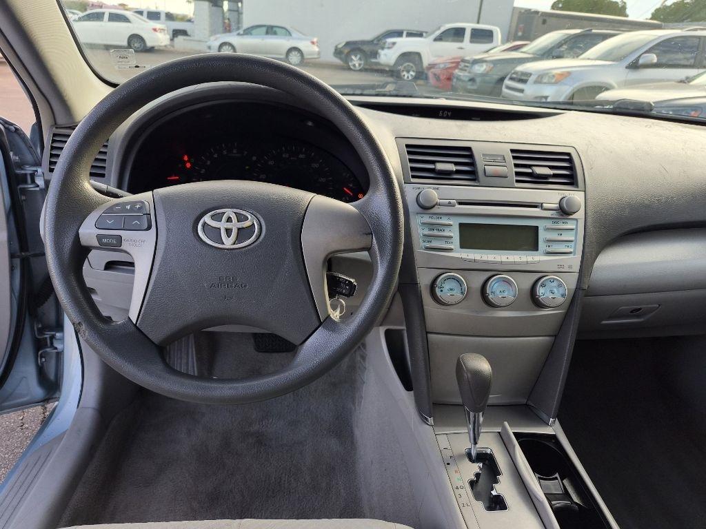Toyota Camry  2009