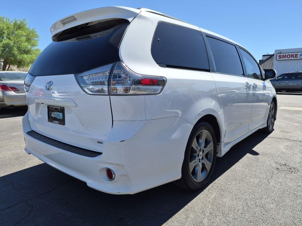 Toyota Sienna  2015