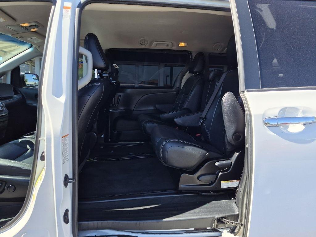 Toyota Sienna  2015