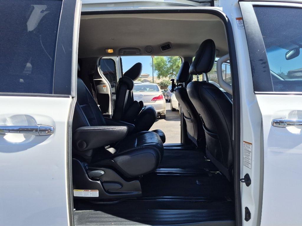 Toyota Sienna  2015