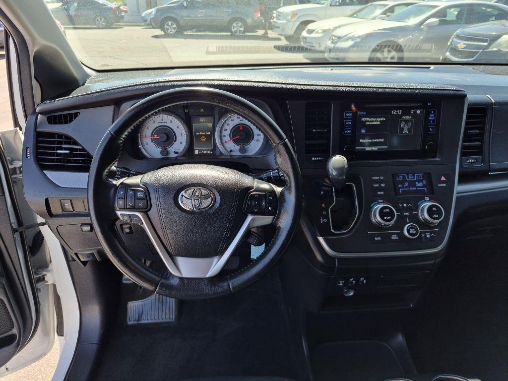 Toyota Sienna  2015