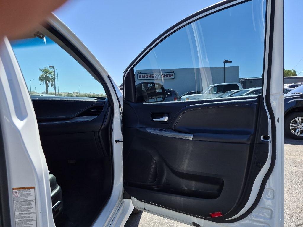 Toyota Sienna  2015