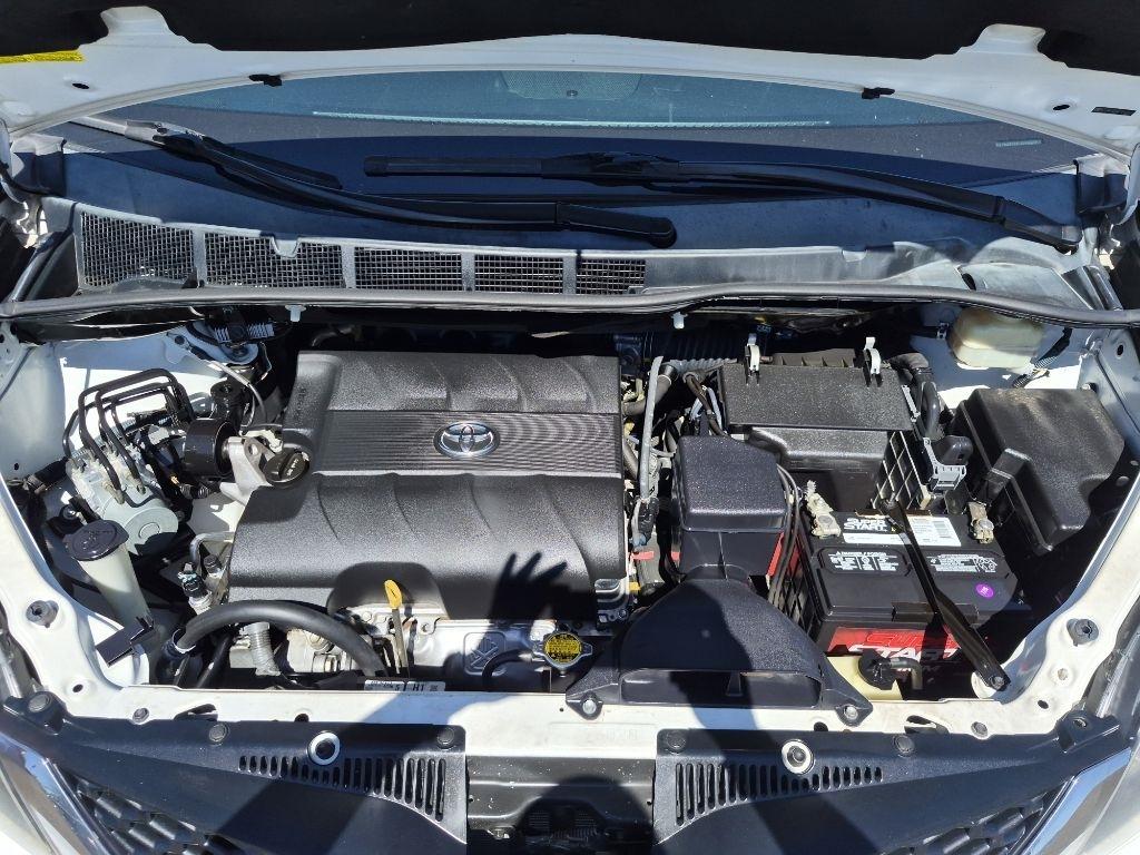 Toyota Sienna  2015