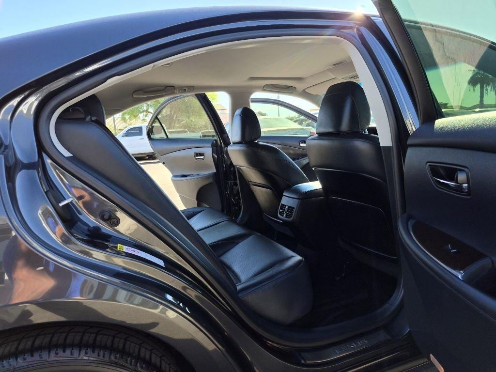 Lexus ES 350  2011