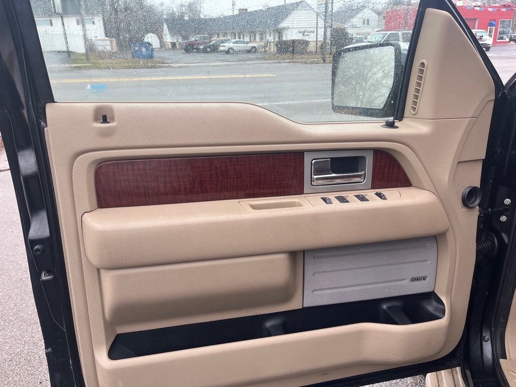 Ford F-150 XL SuperCrew 5.5-ft. Bed 4WD 2010