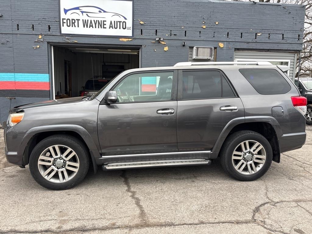 Toyota 4Runner  2011