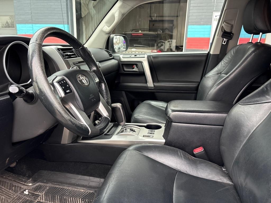 Toyota 4Runner  2011