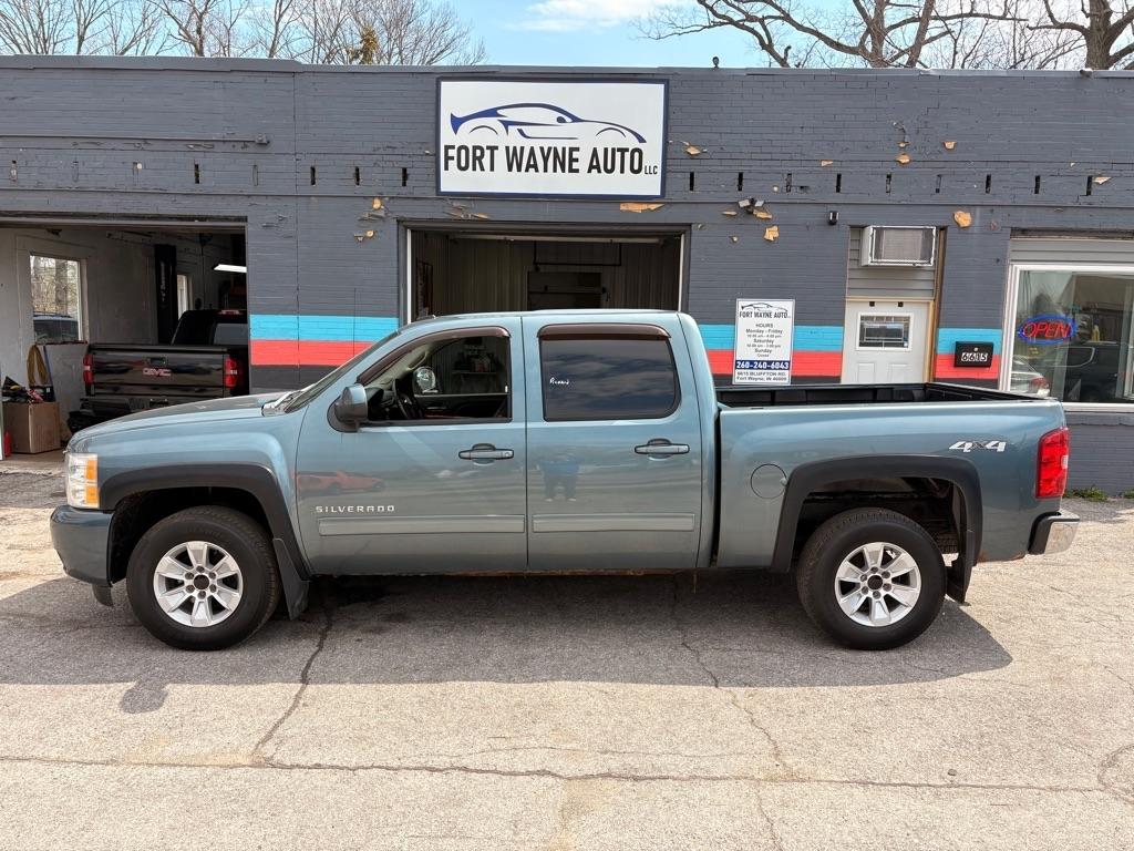 Chevrolet Silverado 1500 LTZ Crew Cab 4WD 2011