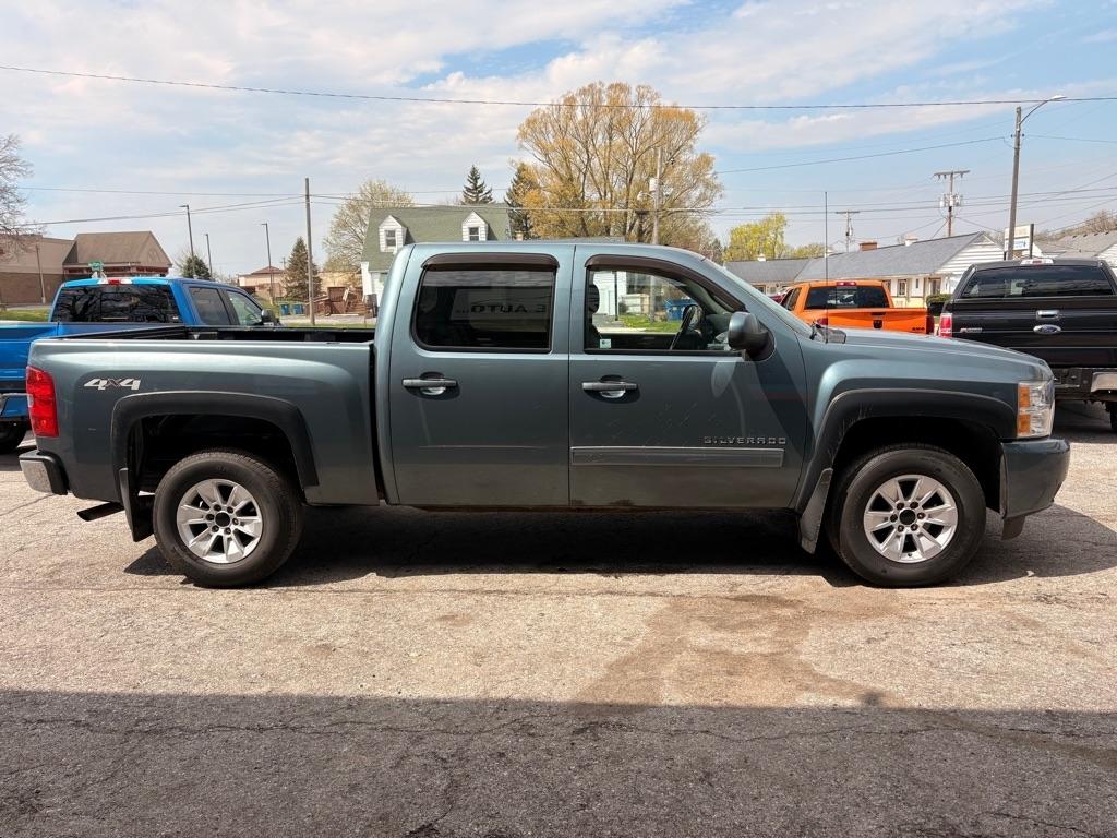Chevrolet Silverado 1500 LTZ Crew Cab 4WD 2011
