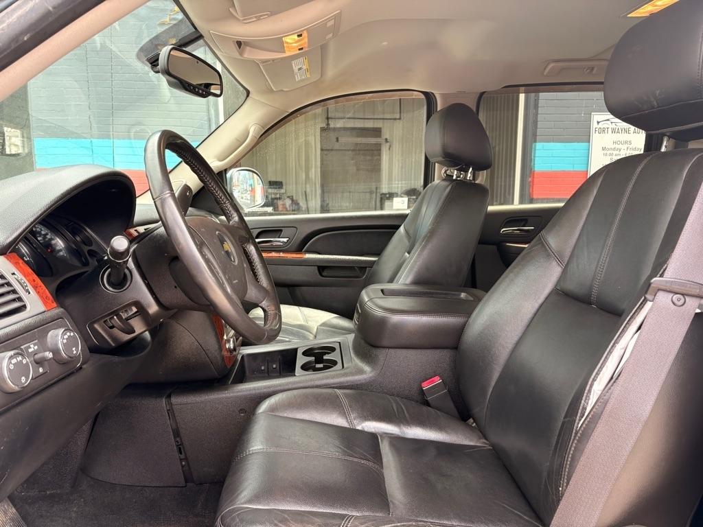 Chevrolet Silverado 1500 LTZ Crew Cab 4WD 2011