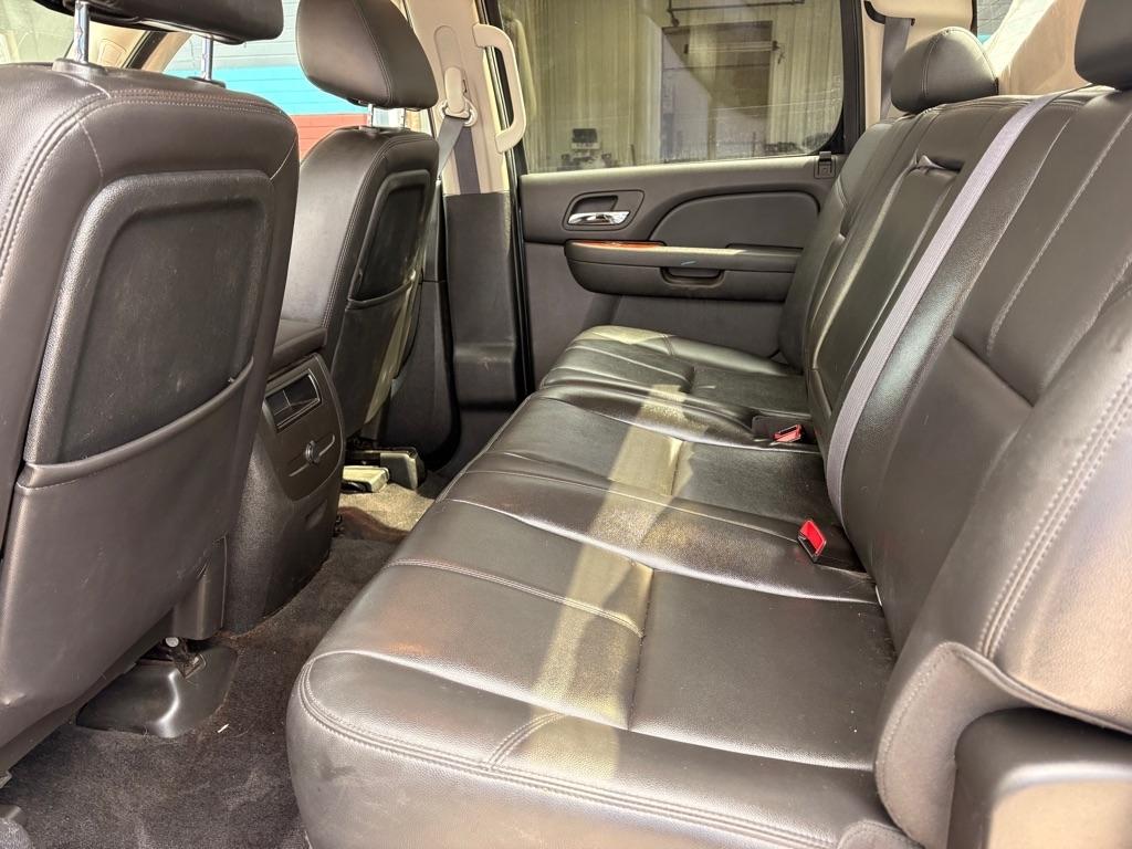 Chevrolet Silverado 1500 LTZ Crew Cab 4WD 2011