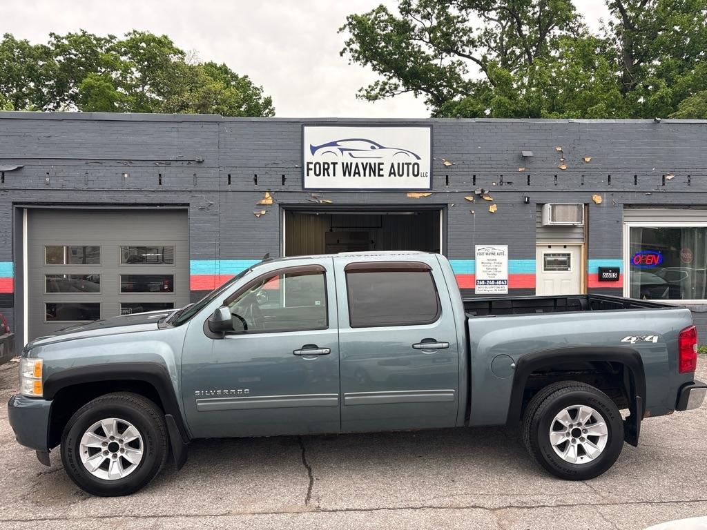 Chevrolet Silverado 1500 LTZ Crew Cab 4WD 2011