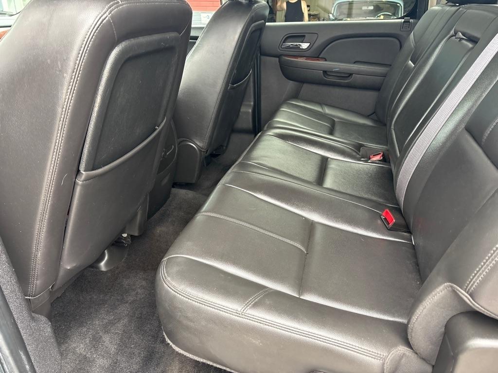 Chevrolet Silverado 1500 LTZ Crew Cab 4WD 2011