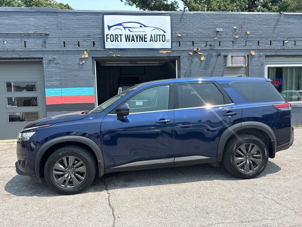 Nissan Pathfinder S 4WD 2022