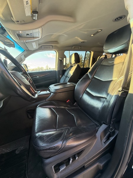 Cadillac Escalade ESV Standard 4WD 2019