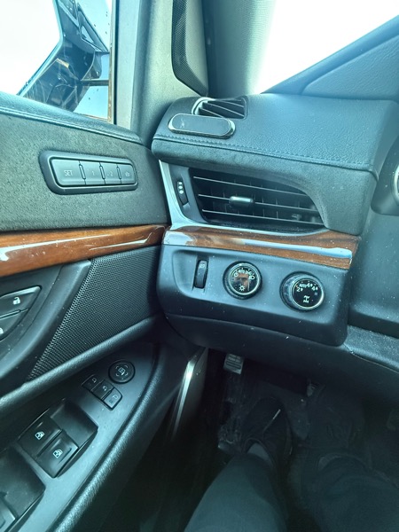 Cadillac Escalade ESV Standard 4WD 2019