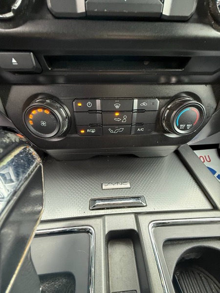 Ford F-150 Lariat SuperCab 6.5-ft. Bed 4WD 2015