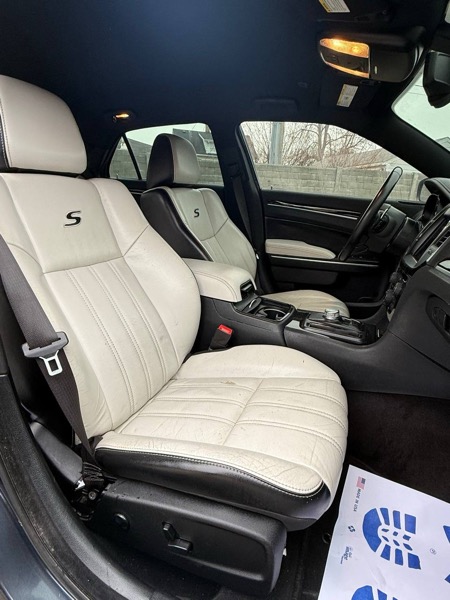 Chrysler 300 S V6 AWD 2017